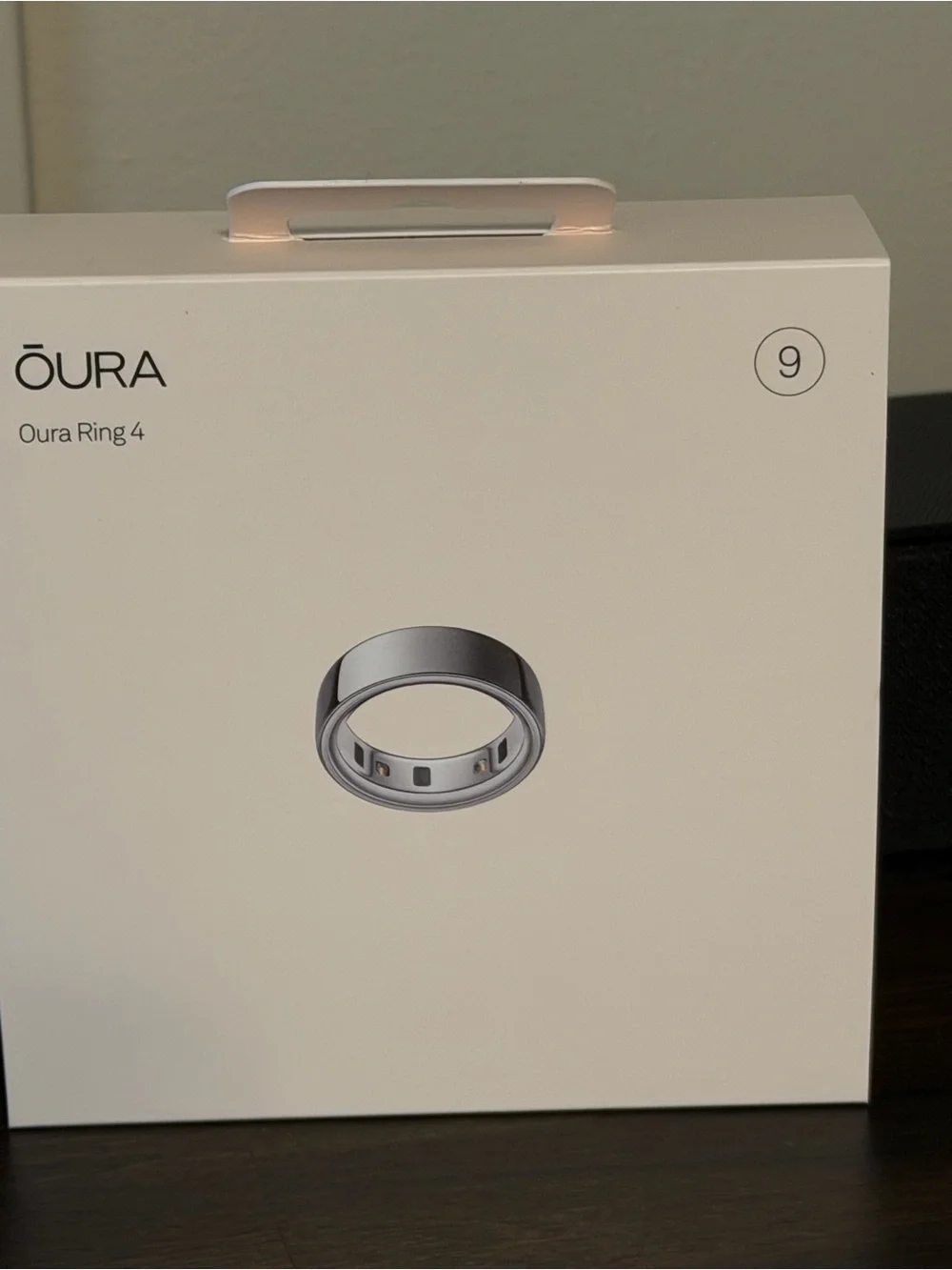 Oura Silver Ring with Charging Dock